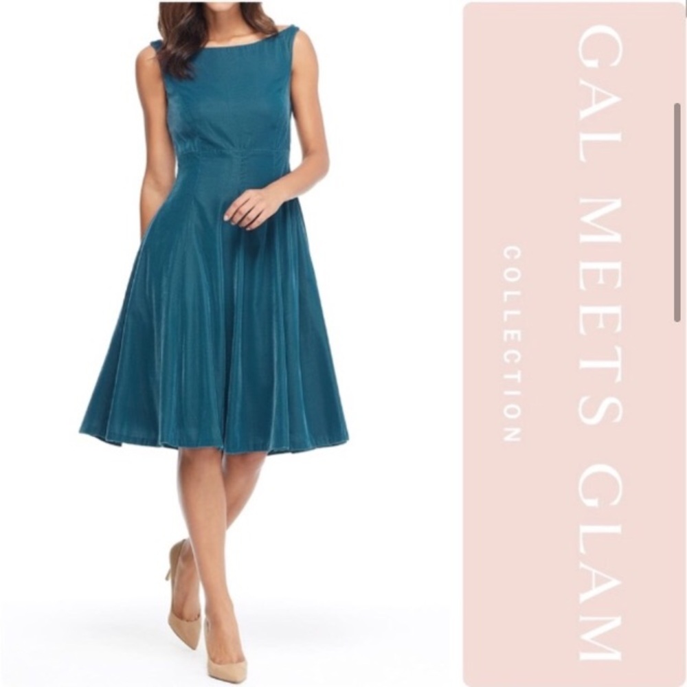NWT✨$210 Gal Meets Glam Holiday Collection Christine Blue Velvet Bateau Dress 6
